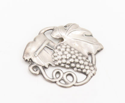 925 Sterling Silver  Vintage Antique Carved Creeper Grape Brooch Pin  BP10526