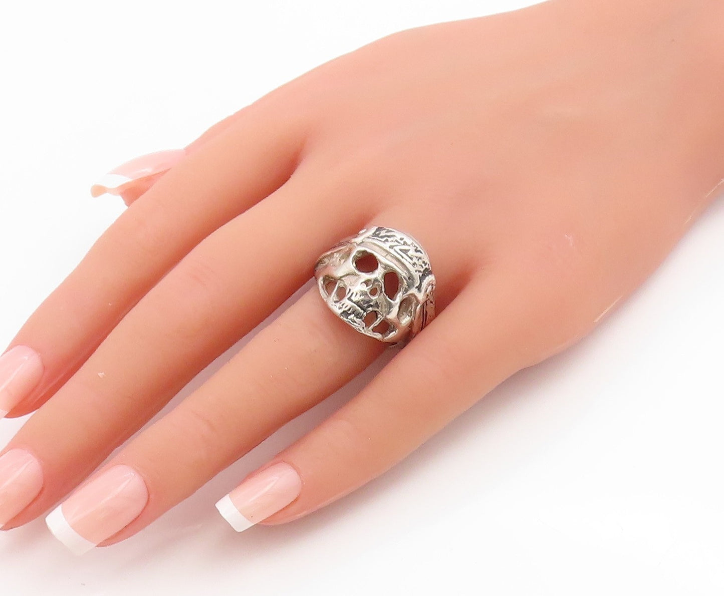 925 Sterling Silver Vintage Ring Intricate Gothic Skull Design  Sz 9  RG34950