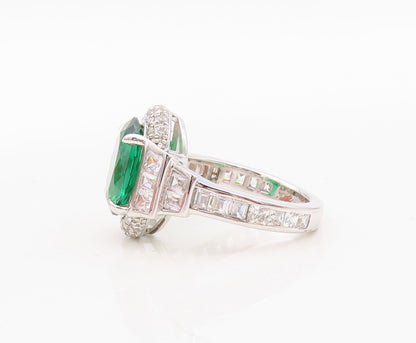 925 Sterling Silver Vintage Ring Designer Oval Green Halo White CZ  Sz 7 RG30005