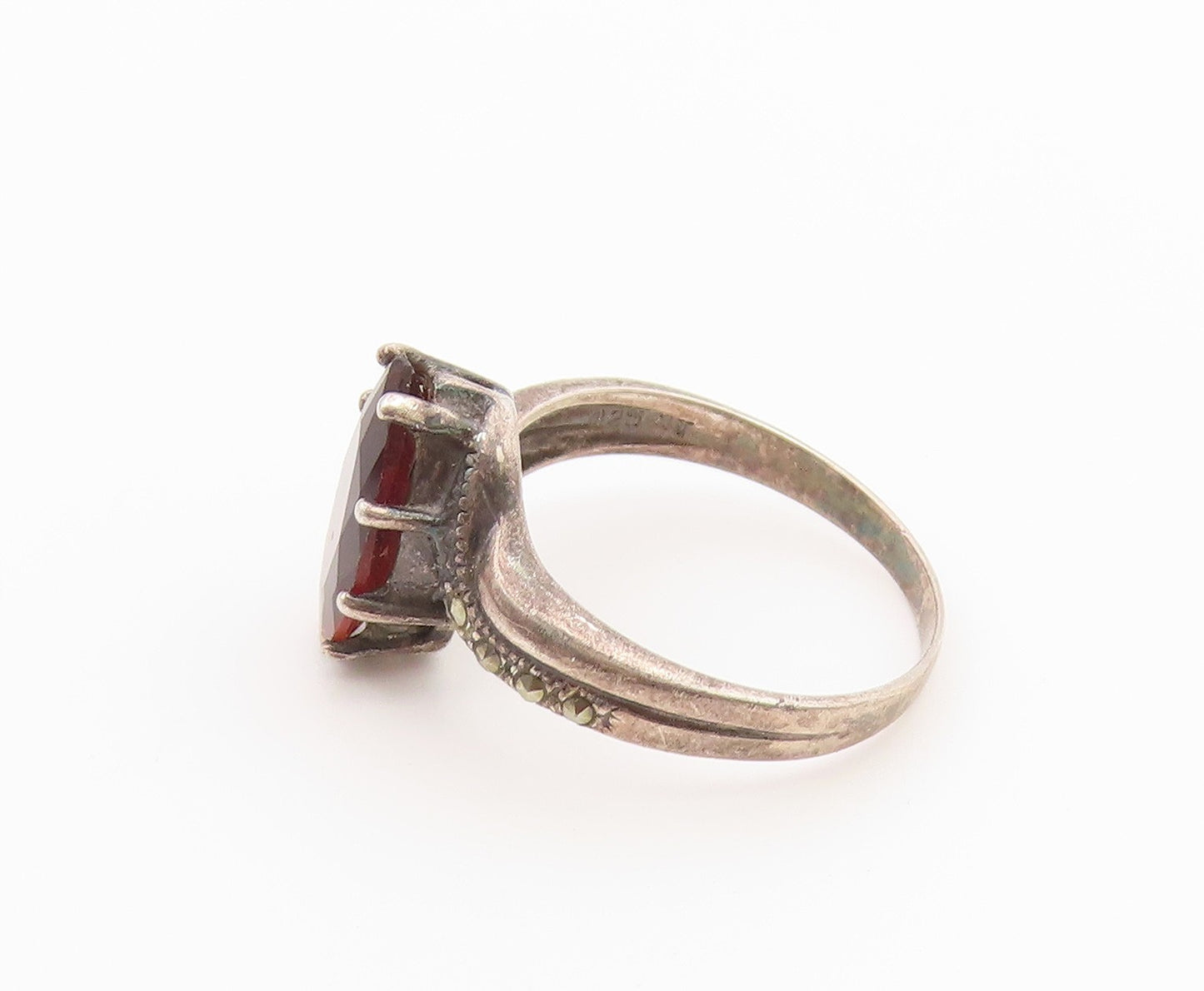925 Sterling Silver Vintage Ring Marquise Cut Garnet Bypass Band  Sz 8  RG36819