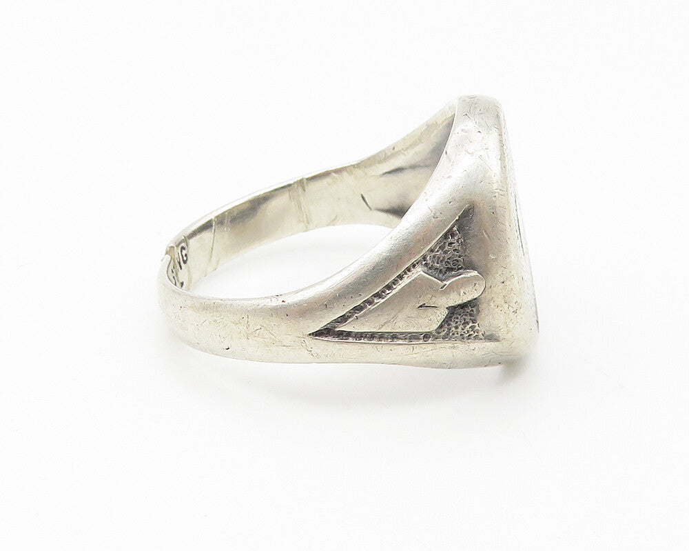 925 Sterling Silver  Vintage Bell Arrow Detail Dome Band Ring Sz 8  RG10796