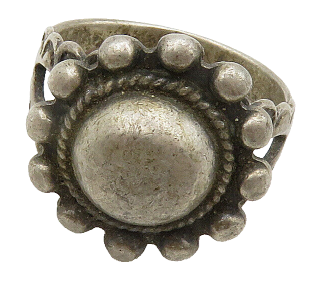 925 Sterling Silver  Vintage Floral Dome Dark Tone Band Ring Sz 6  RG16257