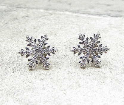 925 Sterling Silver  White Cubic Zirconia Snowflake Stud Earrings  EG1425