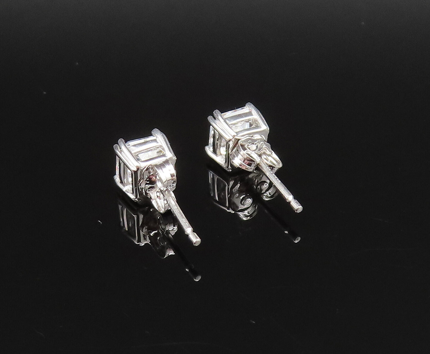 925 Sterling Silver Vintage Dainty Square Cubic Zirconia Stud Earrings EG11989