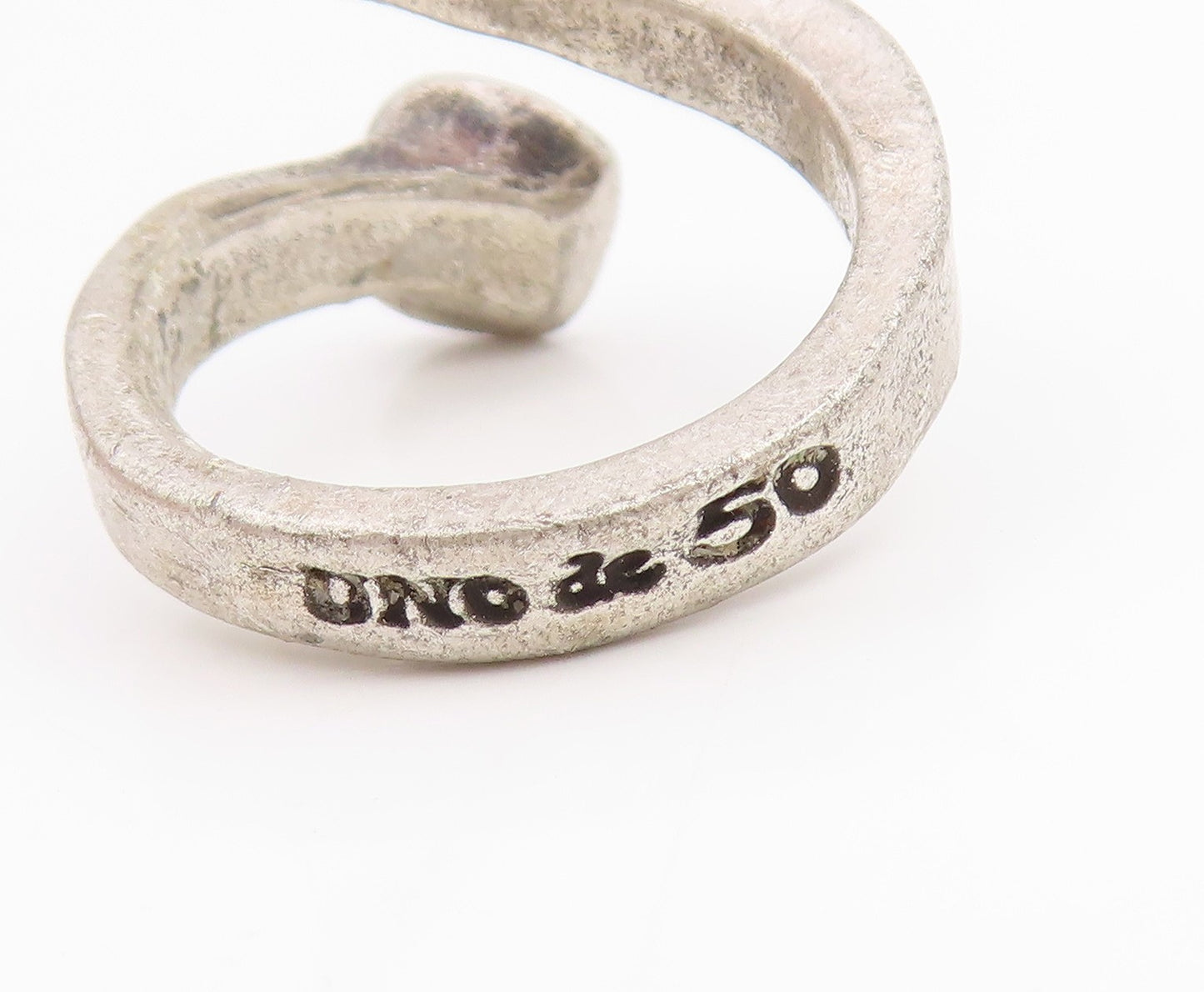 925 Sterling Silver Vintage Ring UNO DE 50 Geometric Crossover  Sz 7.5  RG33868