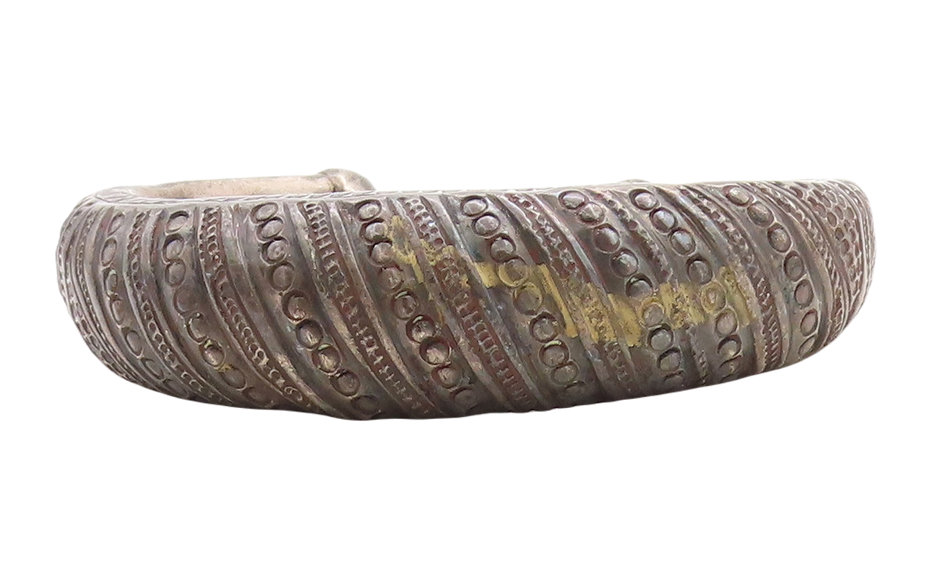 925 Sterling Silver  Vintage Antique Oxidized Pattern Cuff Bracelet  BT2501