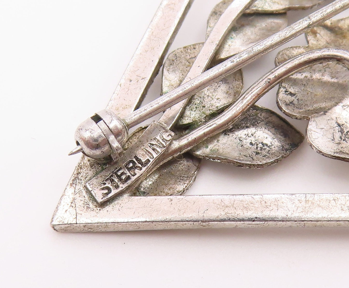 925 Sterling Silver  Vintage Sparkling Flowers Diamond Shape Brooch Pin BP8121