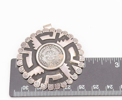 TAXCO 925 Sterling Silver  Vintage Round Carved Maze Key Brooch Pin  BP10300