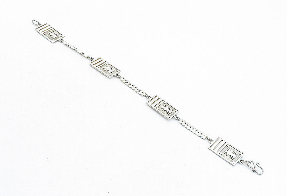 925 Sterling Silver  Vintage Embossed Detail Snake Link Chain Bracelet  BT1978