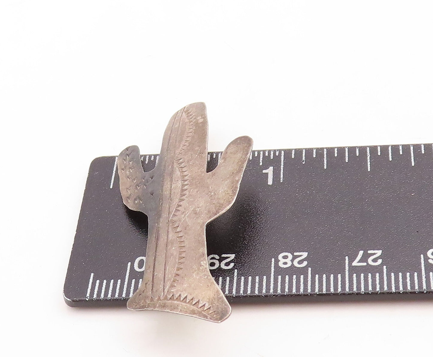 925 Sterling Silver Vintage Brooch Pin NAVAJO Dark Tone Cutout Cactus  BP11409