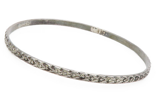 925 Sterling Silver  Vintage Dark Tone Raised Detail Bangle Bracelet  BT5159