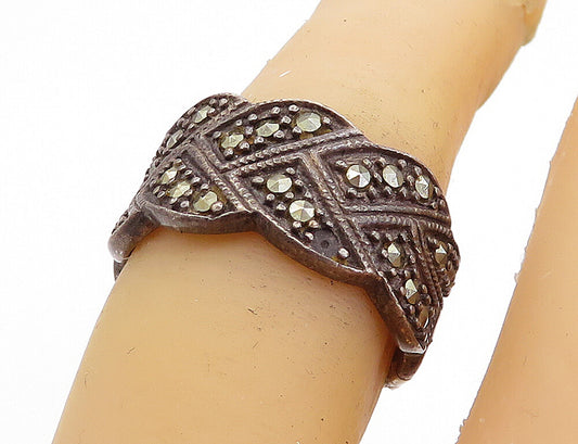 925 Sterling Silver Vintage Marcasite Dark Tone Wavy Band Ring Sz 7 RG5476