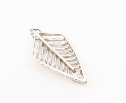 925 Sterling Silver  Vintage Graduated Openwork Pointed Drop Pendant  PT21658