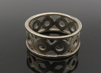925 Sterling Silver  Vintage Open Circle Pattern Band Ring Sz 8  RG22978