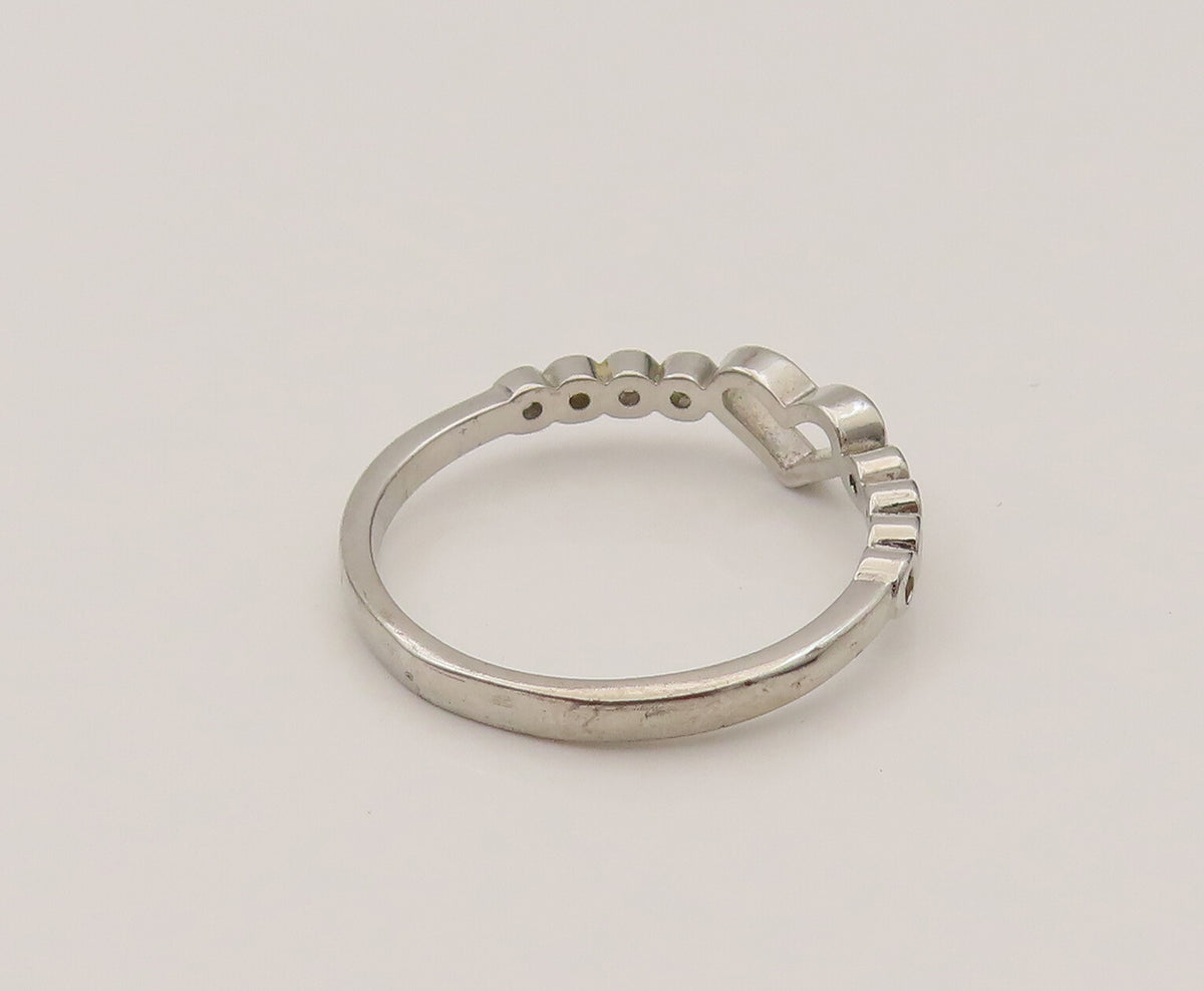 925 Sterling Silver  Vintage Dainty Open Heart & Topaz Ring Sz 7.5  RG26442