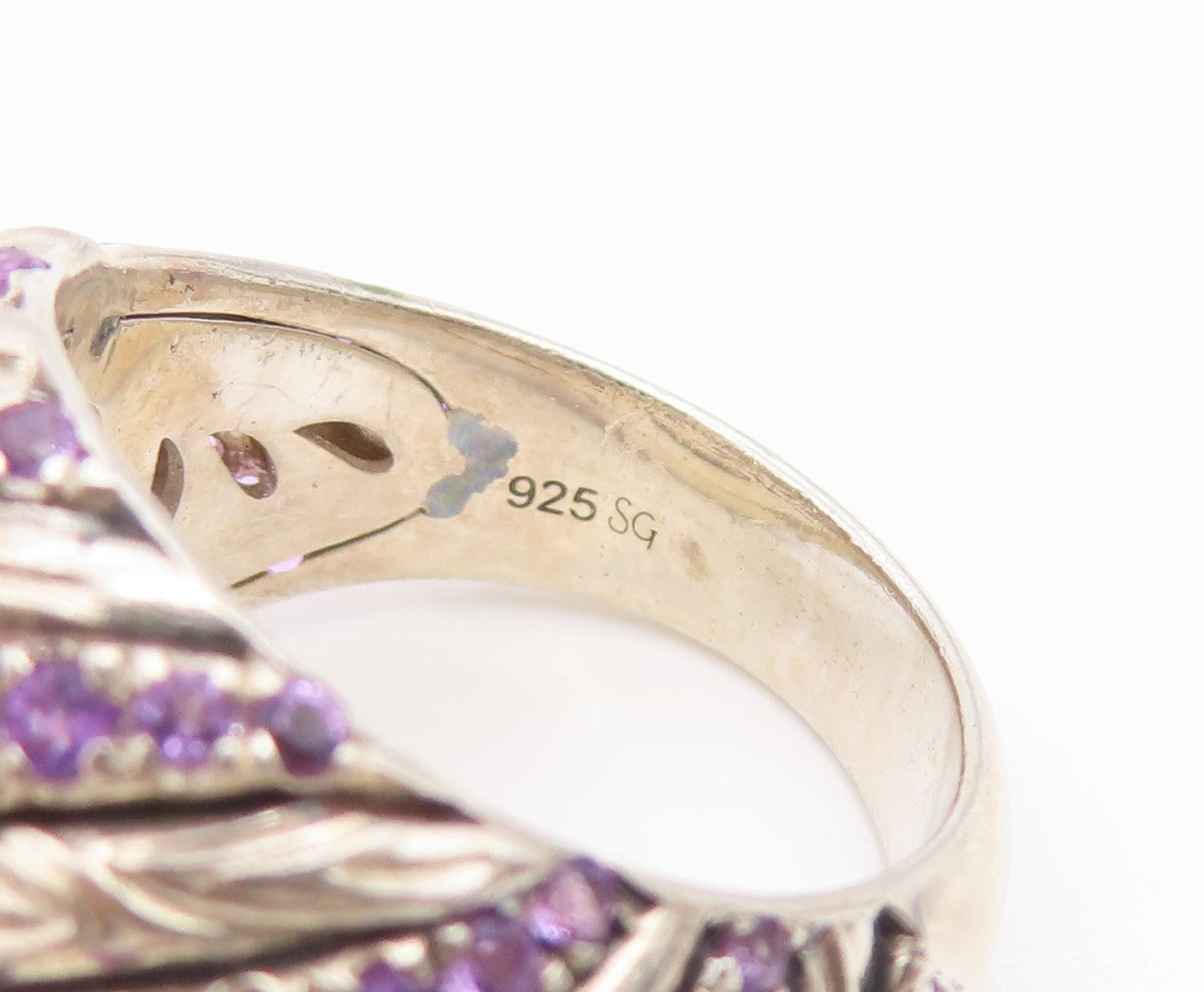 925 Sterling Silver Vintage Ring Modernist Amethyst Wavy Dome Band Sz 7 RG34979
