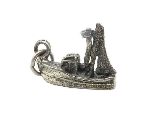 925 Sterling Silver  Vintage Petite Dark Tone Boat Motif Drop Pendant  PT9389