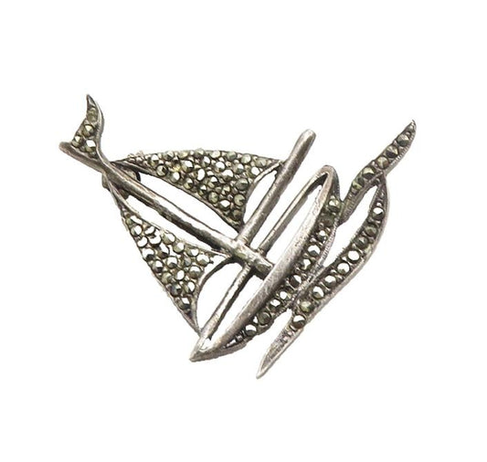 925 Sterling Silver  Vintage Sparkling Marcasite Sail Boat Brooch Pin  BP4076