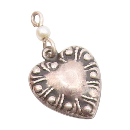 925 Sterling Silver  Vintage Petite Pearl Love Heart Motif Pendant  PT16464