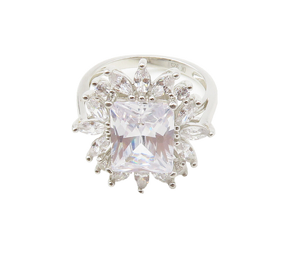 925 Sterling Silver  Shiny Cubic Zirconia Floral Cocktail Ring Sz 6  RG15270