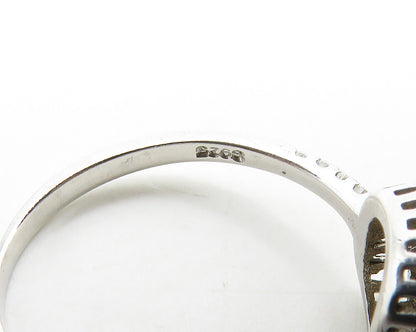 925 Sterling Silver  Vintage Shiny Topaz Floral Motif Band Ring Sz 7  RG19613