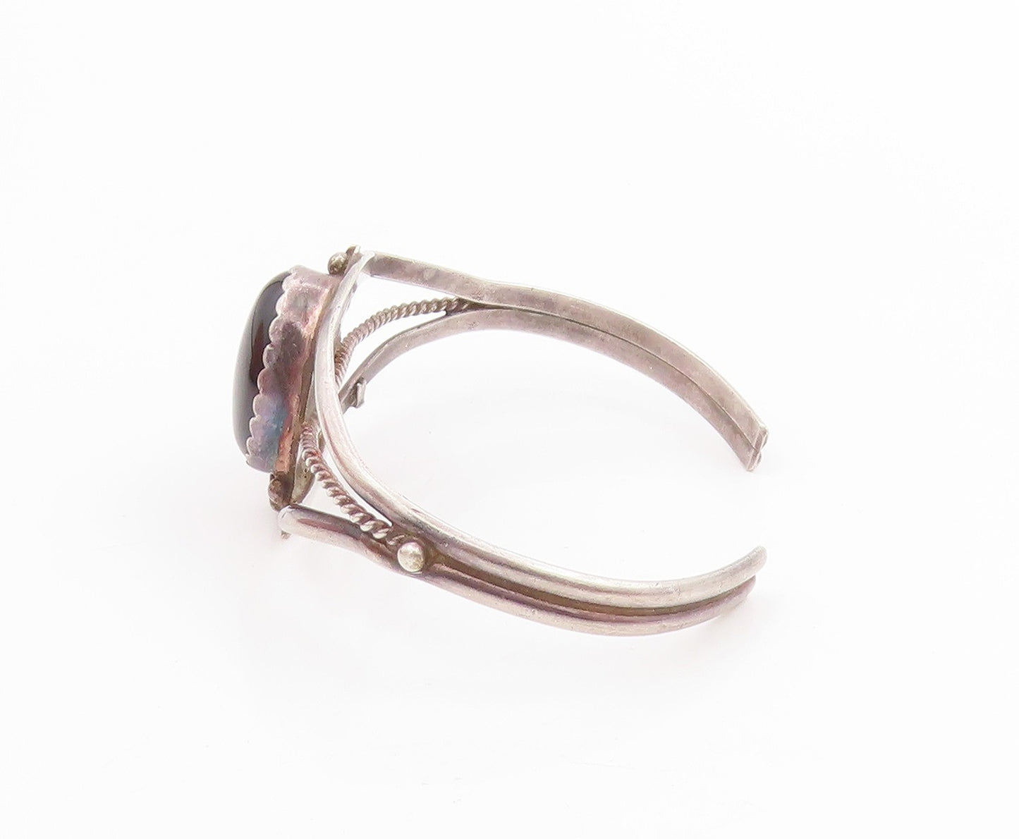 925 Sterling Silver Vintage Bracelet NAVAJO Cabochon Onyx Leaf Design  BT11447