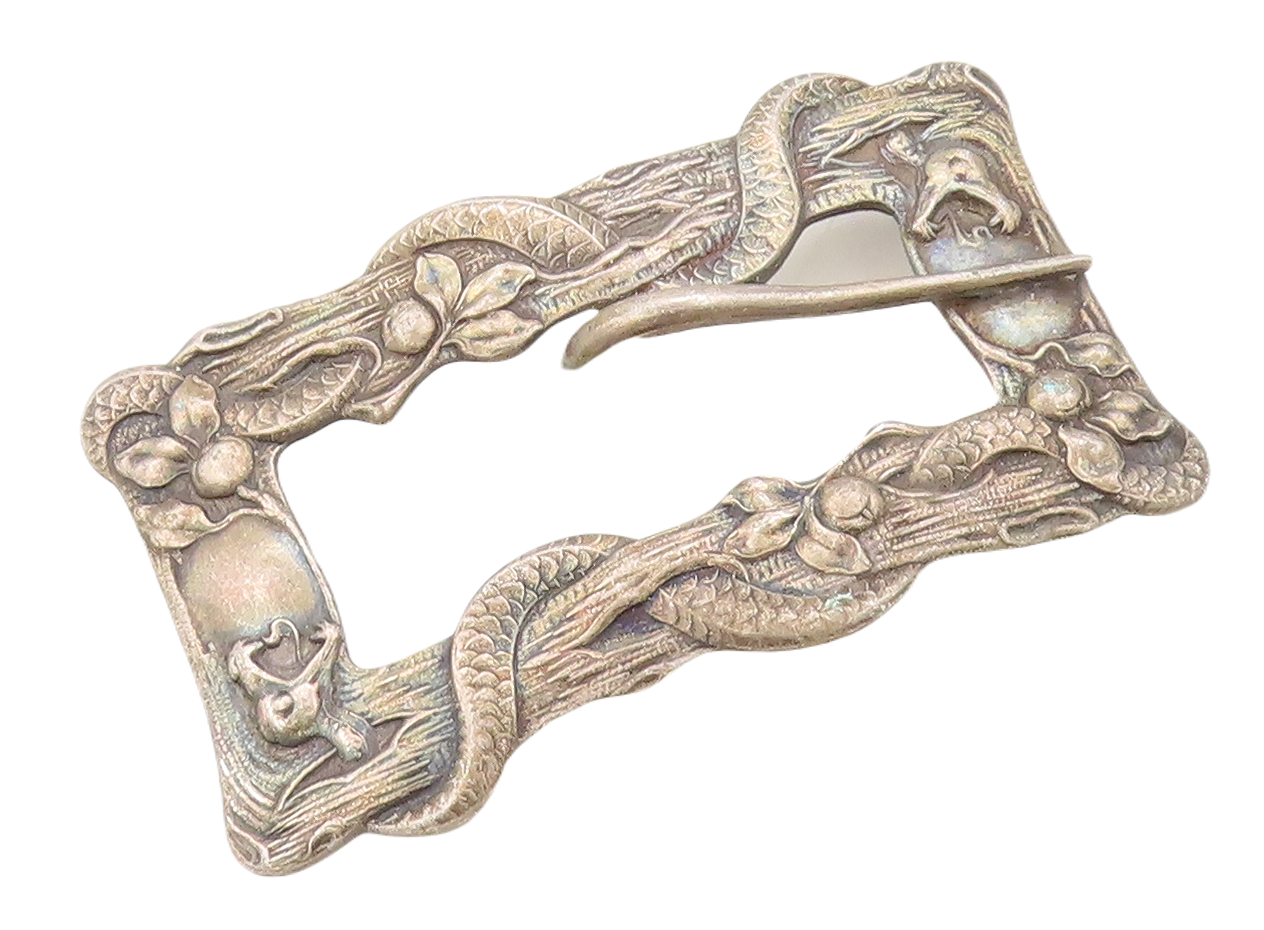 925 Sterling Silver Vintage Cloth Pin Dark Tone Floral Frame Carved  TR3845