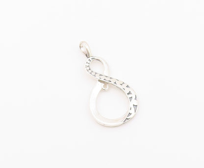 925 Sterling Silver  Vintage Shiny Infinity Figure Eight Pendant  PT16196