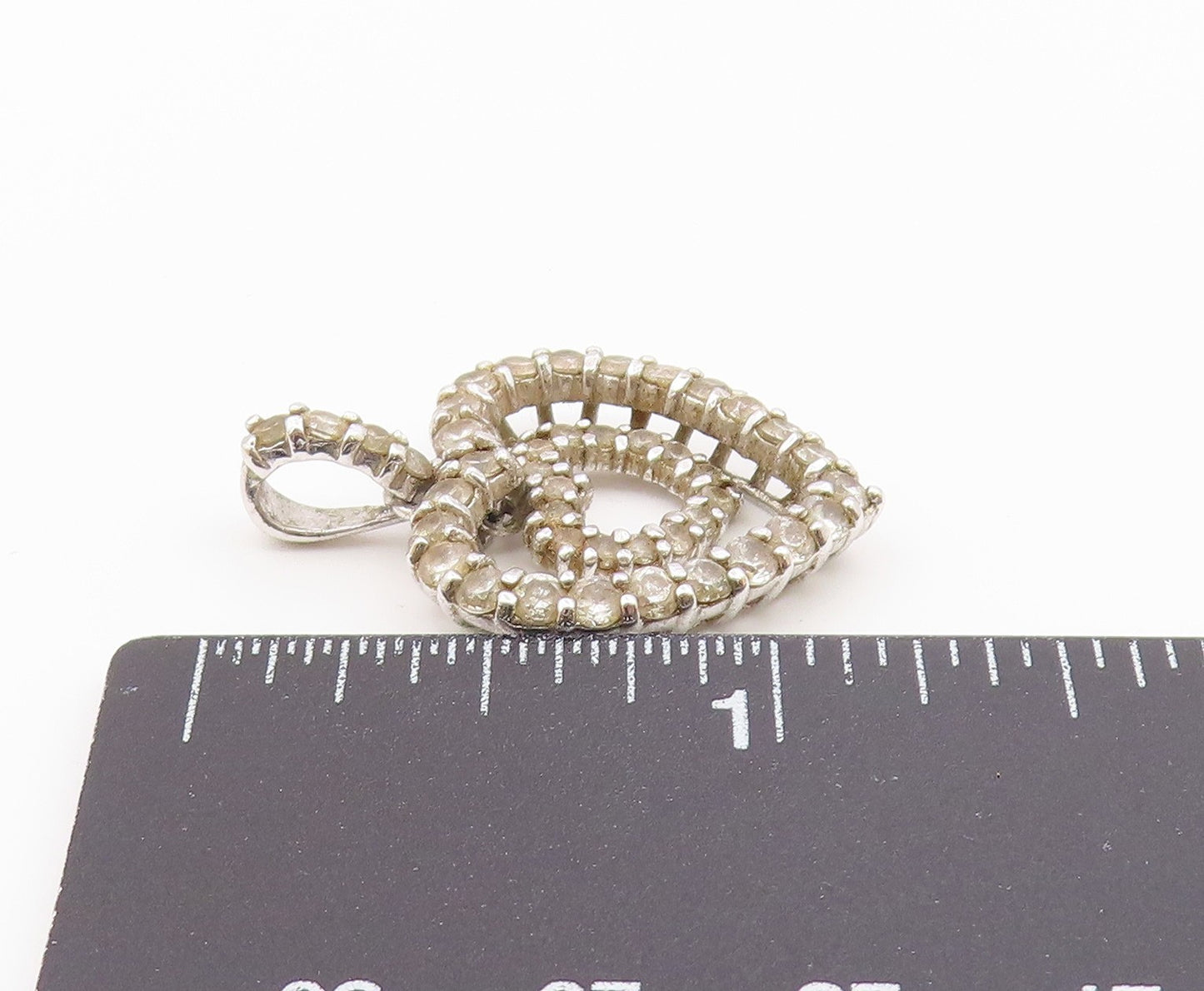 925 Sterling Silver  Vintage Graduated Topaz Love Heart Pendant  PT20490