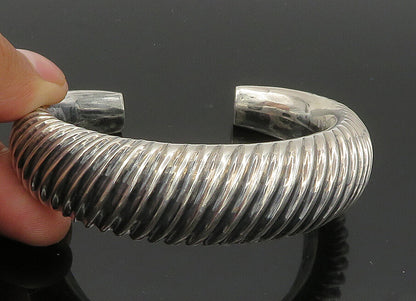 925 Sterling Silver  Vintage Shiny Hollow Fluted Pointed Cuff Bracelet  BT8250