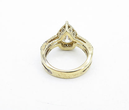 925 Silver  Tear Drop Cubic Zirconia Solitaire With Accents Ring Sz 6  RG4735