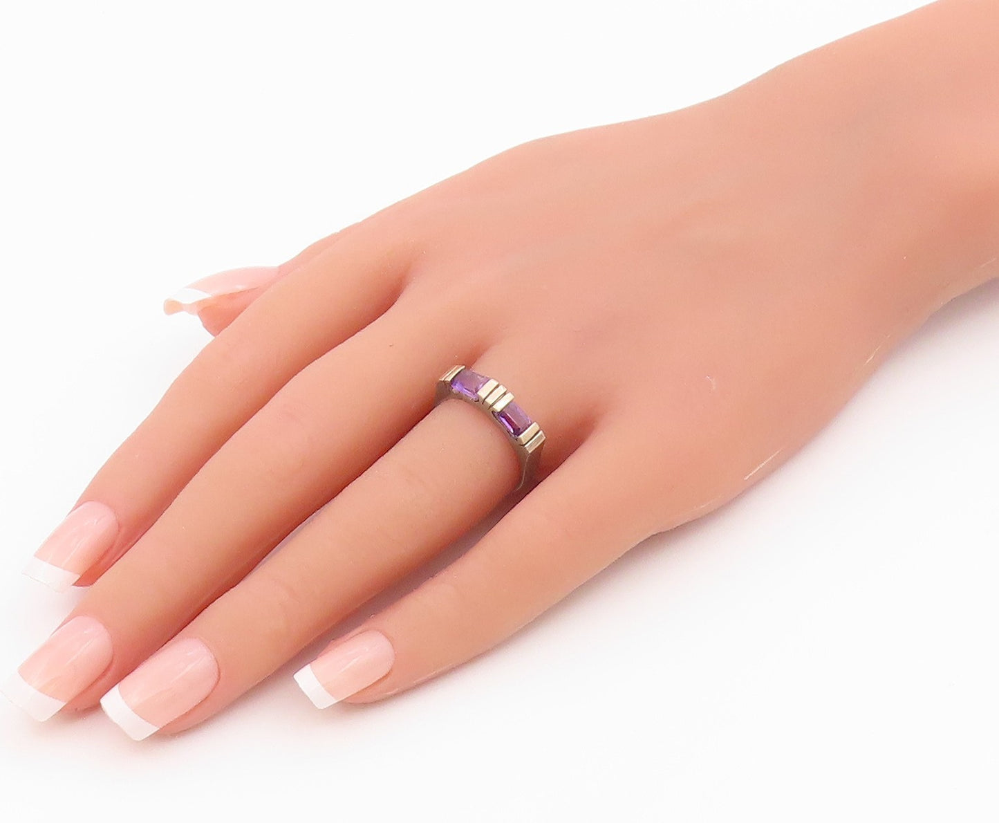 14k Gold & 925 Sterling Silver Vintage Ring Classic Amethyst Band Sz 7.5 RG36425