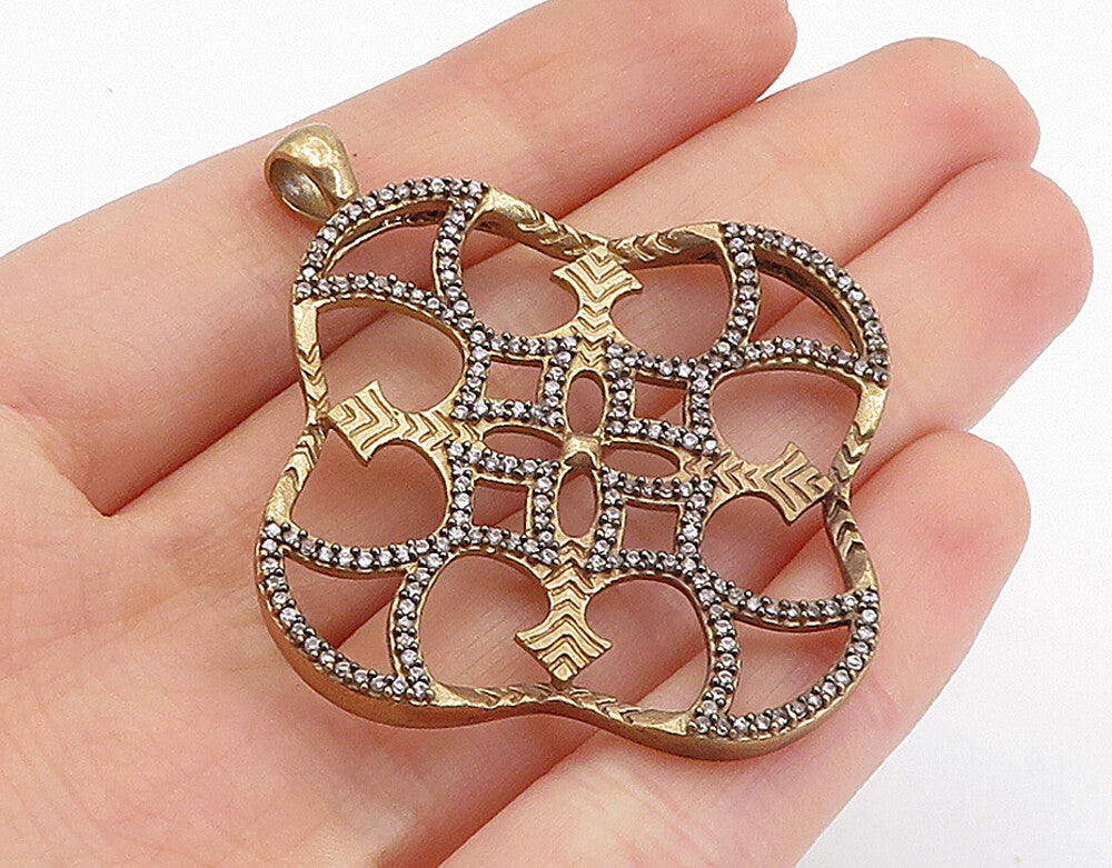 925 Sterling Silver  Vintage Topaz Shiny Open Floral Design Pendant  PT3346