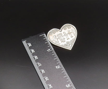 925 Silver  Vintage Engraved Kids & Flowers Flat Love Heart Brooch Pin  BP9566
