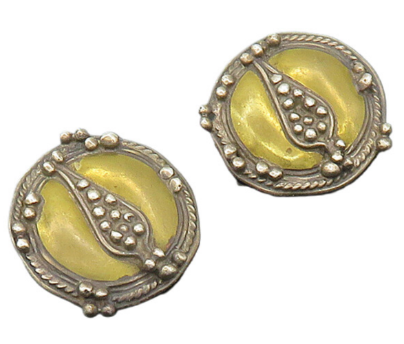 925 Sterling Silver  Vintage Two Tone Round Non Pierce Earrings  EG9898