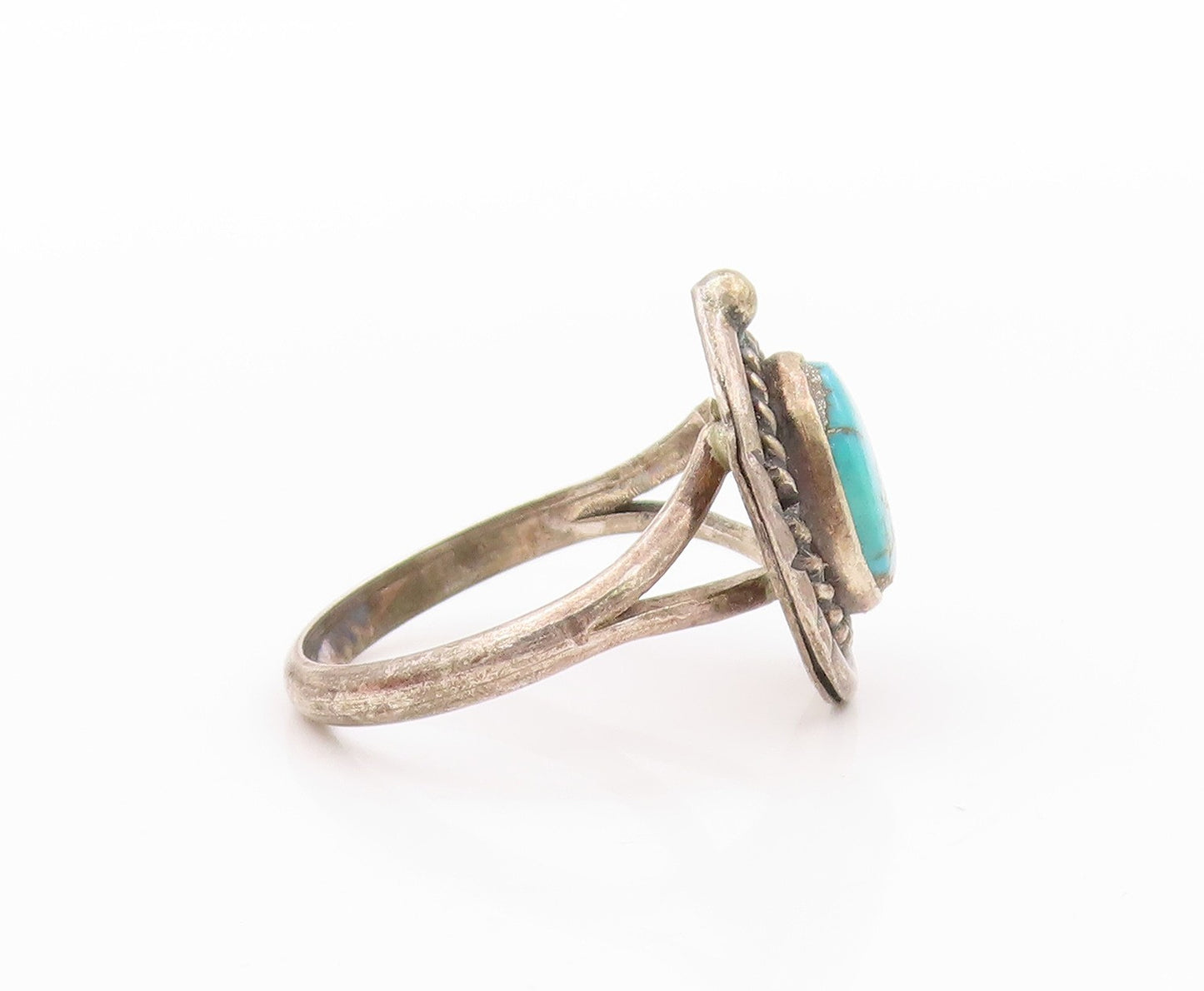 925 Sterling Silver Vintage Ring NAVAJO Oval Turquoise Halo Roped Sz 7.5 RG32416