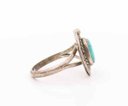 925 Sterling Silver Vintage Ring NAVAJO Oval Turquoise Halo Roped Sz 7.5 RG32416