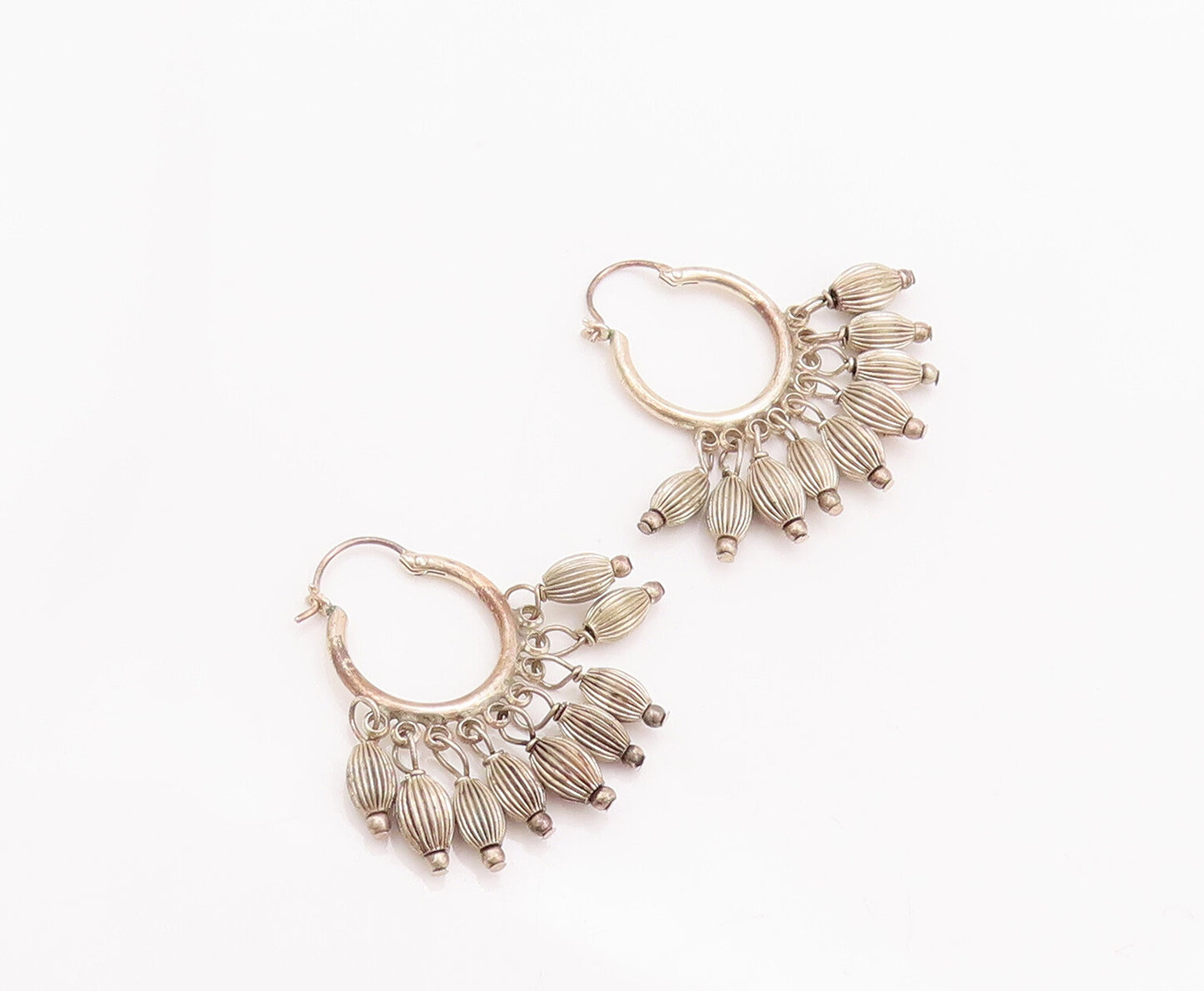 925 Sterling Silver Vintage Earrings Hoops Dangling Grooved Oval Beads  EG12995