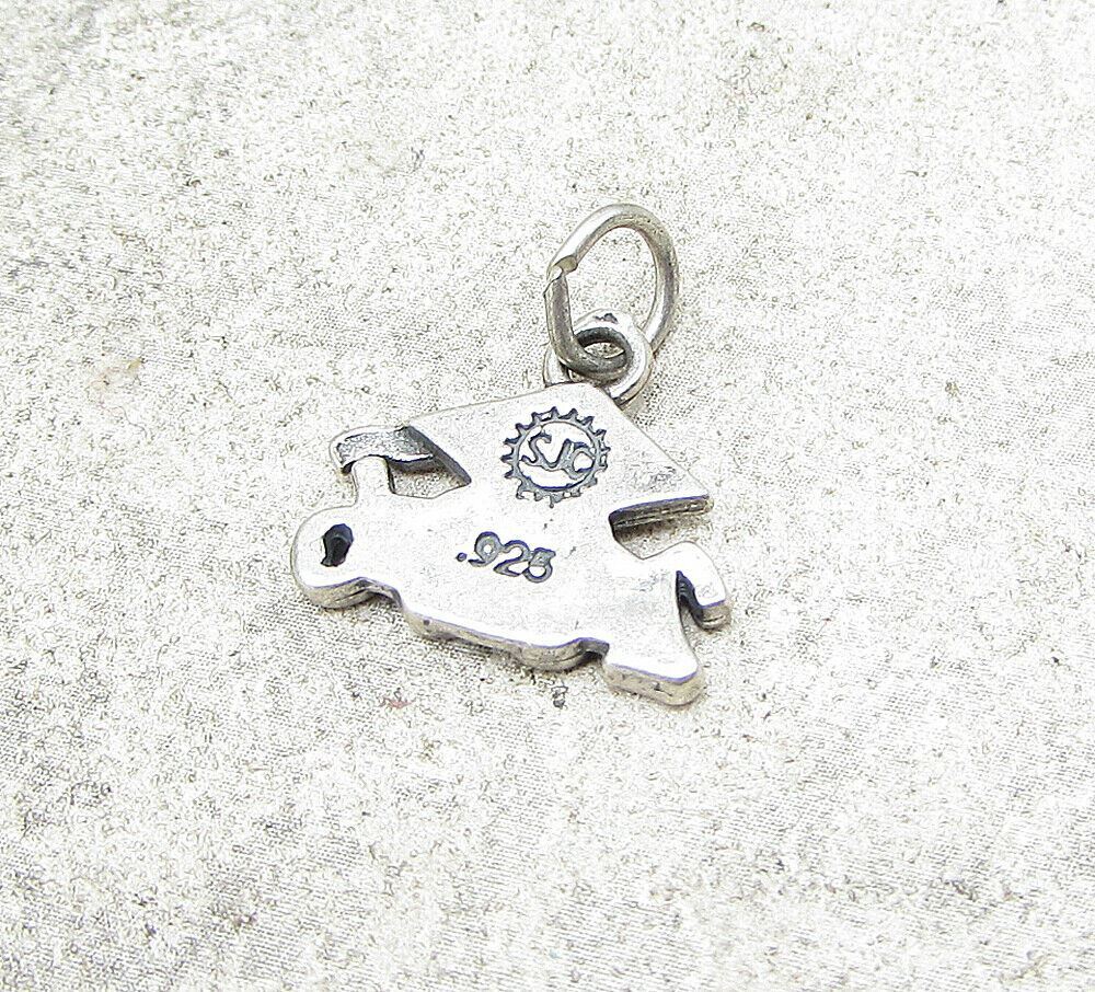 925 Sterling Silver 2006 Graduation Charm Pendant PT1030