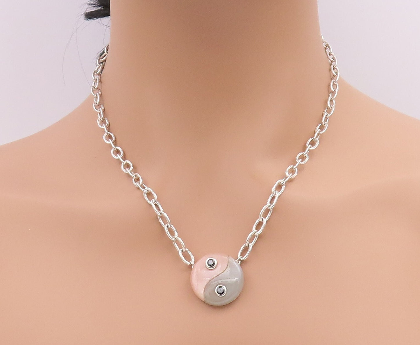 925 Sterling Silver Vintage Necklace Designer Gemstone Inlay Yin Yan  NE4453