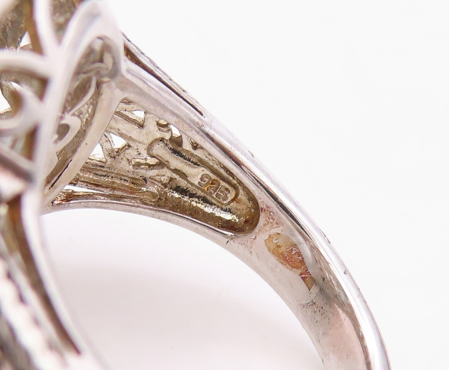 925 Sterling Silver Vintage Ring Swirly Floral Cutout Blue Topaz  Sz 7  RG30927