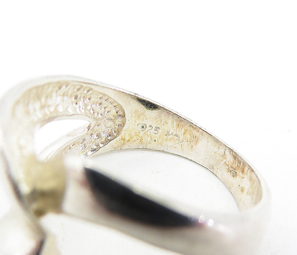 925 Sterling Silver  Shiny Smooth Interlocked Design Band Ring Sz 7  RG5938