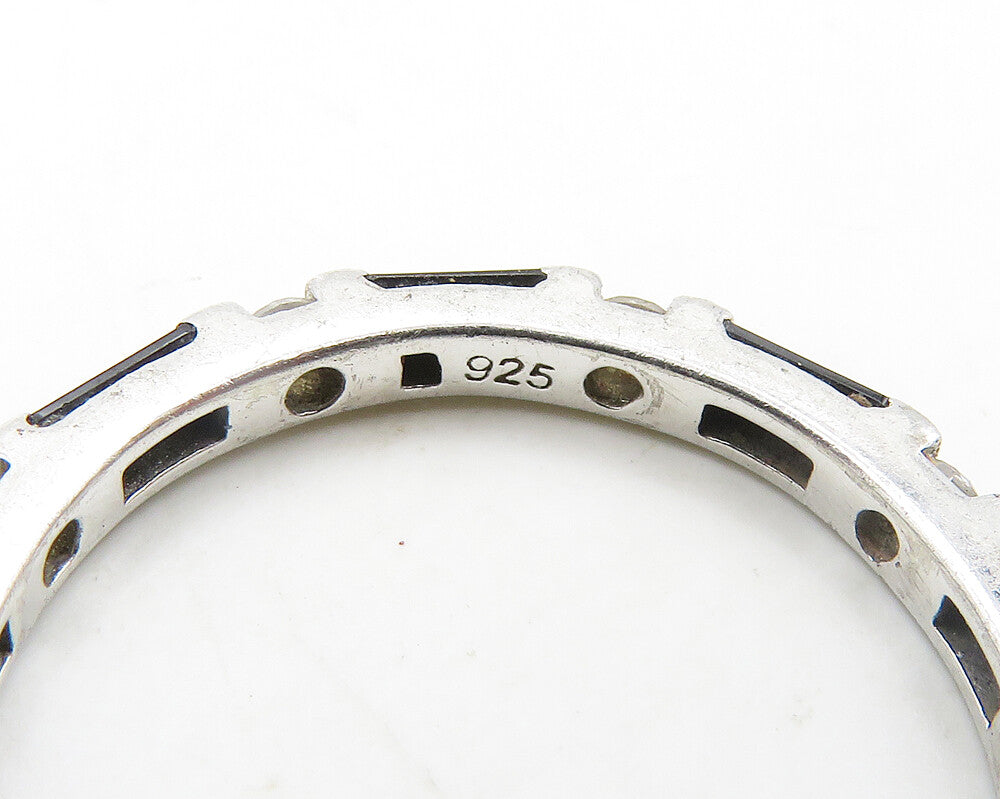 925 Sterling Silver  Hematite & Topaz Patterned Band Ring Sz 8.5  RG19108