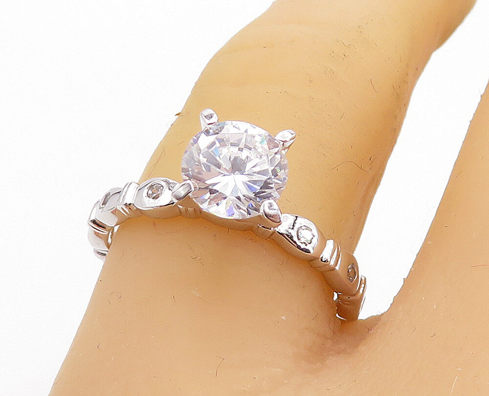 925 Sterling Silver  Cubic Zirconia Solitaire With Accents Ring Sz 8  RG5844