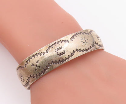 925 Sterling Silver Vintage Bracelet NAVAJO Engraved Storyteller Cuff  BT12148