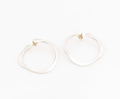 14k Gold & 925 Sterling Silver Vintage Earrings Minimalist Wavy Design  EG13941