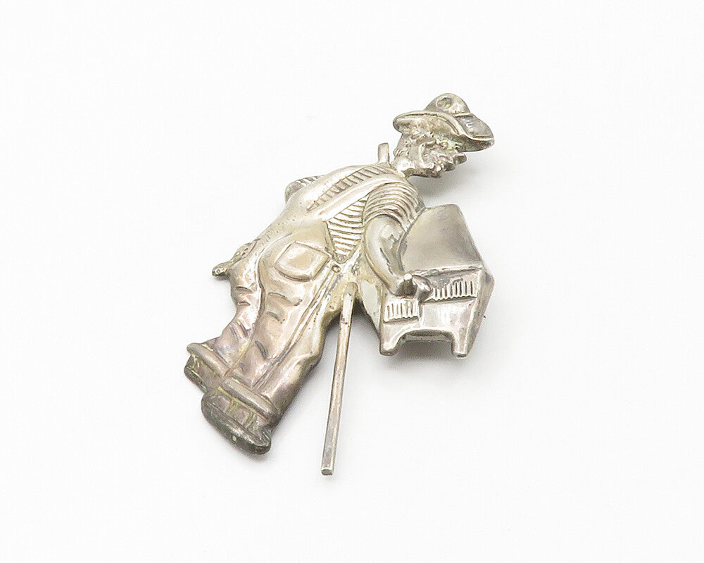MEXICO 925 Sterling Silver  Vintage Farmer Man Hollow Brooch Pin  BP5755