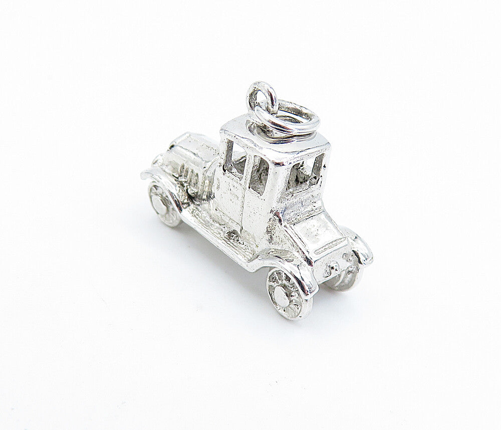 925 Sterling Silver  Vintage Petite Shiny Old Fashioned Car Pendant  PT4184