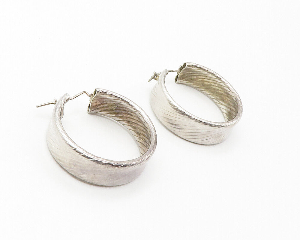 925 Sterling Silver  Vintage Shiny Slanted Etched Round Hoop Earrings  EG7319