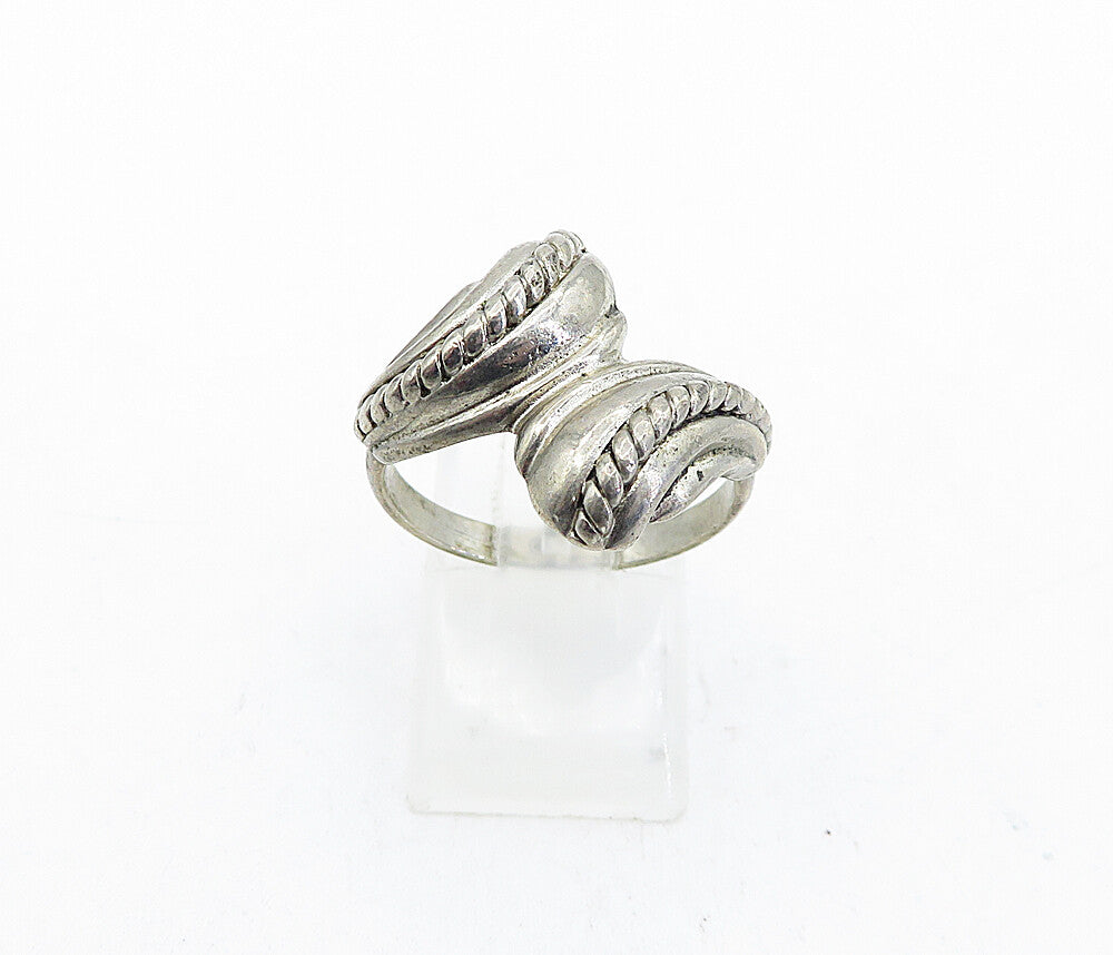 925 Sterling Silver  Vintage Fluted Twist Bypass Band Ring Sz 8.5  RG4702